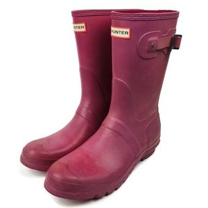 Hunter Original Rubber Waterproof Rain Boots in Bright Pink